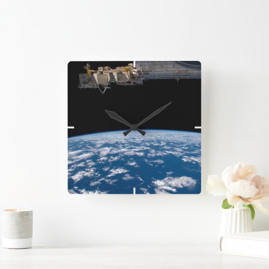 Erdgrenze oder Horizont Quadratische Wanduhr (Zuhause)