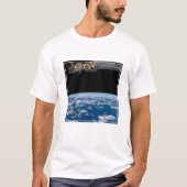 Erdgrenze oder Horizont T-Shirt (Vorderseite)