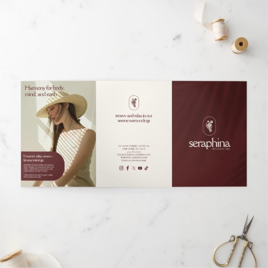 Erdige Eleganz Logo Schönheit, Spa Marone Broschür Dreifach Gefaltete Karte (Außenbereich)