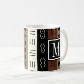 Erdiges Mudprint Stripes Muster-Monogramm Kaffeetasse (VorderseiteRechts)
