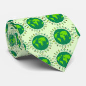 Erdkinder, Krawatte (Gerollt)