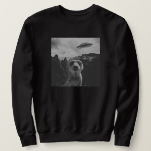 Erdmännchen-Selfie in einer Berglandschaft Surreal Sweatshirt