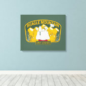 Erdnüsse | Beagle Skilodge Leinwanddruck (Insitu (Holzboden))