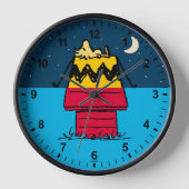 Erdnüsse | Camping aus Holz Uhr (Vorderseite)