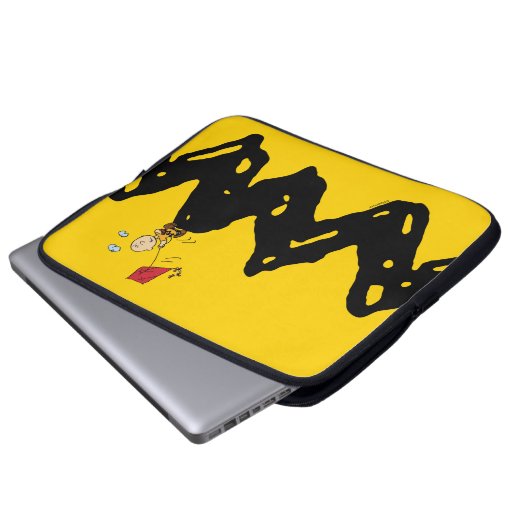 Erdnüsse | Charlie Brown Flying Kite Laptopschutzhülle (Vorne Knopf)