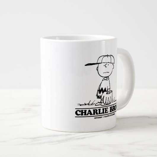 Erdnüsse | Charlie Brown Playing Ball Jumbo-Tasse (Vorderseite Rechts)