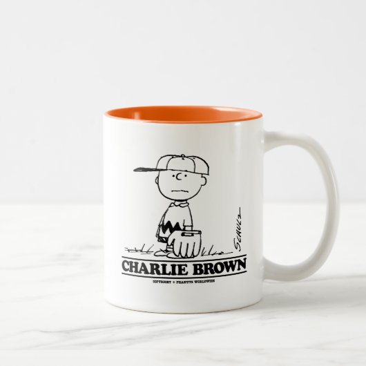Erdnüsse | Charlie Brown Playing Ball Zweifarbige Tasse (Rechts)