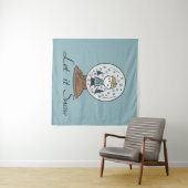 Erdnüsse | Charlie Brown Snow Globe Wandteppich (Beispiel (Horizontal))