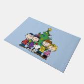 Erdnüsse | Die Gang um den Weihnachtsbaum Fußmatte (Schrägansicht)