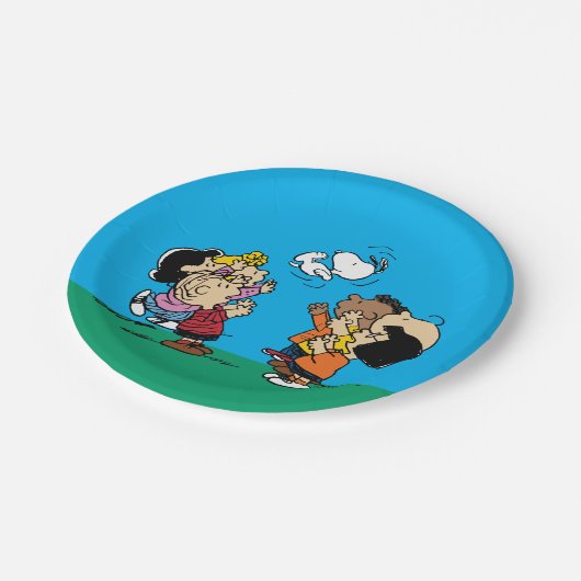 Erdnüsse | Freunde Spaß Pappteller (Schrägansicht)