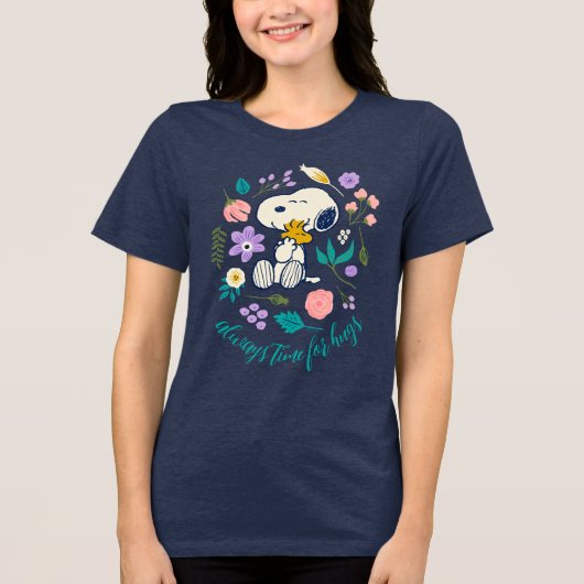 Erdnüsse im Blut | Snoopy & Woodstock Blume Umarmu Tri-Blend Shirt (Vorderseite)