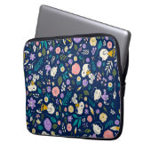 Erdnüsse im Blütenmuster Laptopschutzhülle (Vorderseite Links)