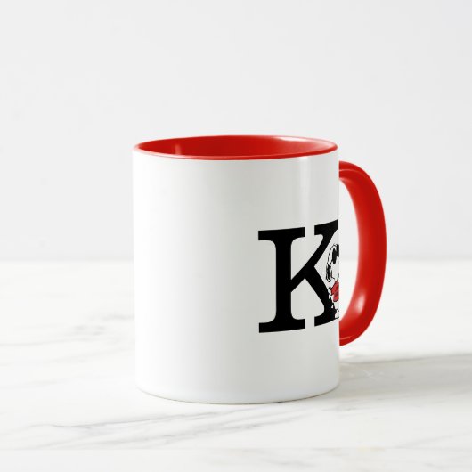 Erdnüsse | "Joe Cool" Stehend | Monogramm K Tasse (VorderseiteRechts)