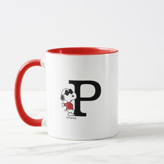 Erdnüsse | "Joe Cool" Stehend | Monogramm P Tasse (Links)