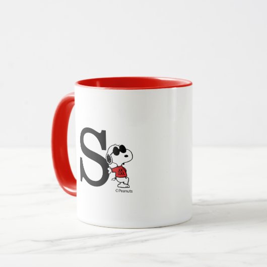 Erdnüsse | "Joe Cool" Stehend | Monogramm S Tasse (Vorderseite Links)
