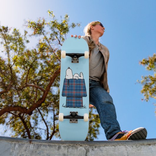 Erdnüsse | Karierte Flannel Ferienhaus Hunde Snoop Skateboard (Außenbereich 1)