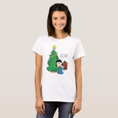 Erdnüsse | Lucy Christmas Tree T-Shirt (Vorne ganz)