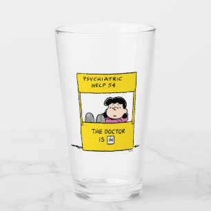 Erdnüsse   Lucy und der Arzt ist in Glas