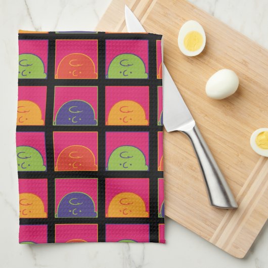 Erdnüsse | Moderne Pop Art ist Charlie Brown Geschirrtuch (Viertel Falte)