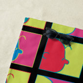 Erdnüsse | Moderner Pop Art Charlie Brown Strandtuch (Beispiel)