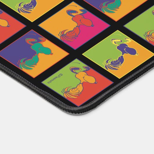 Erdnüsse | Moderner Pop Art Snoopy Schreibtischunterlage (Ecke)