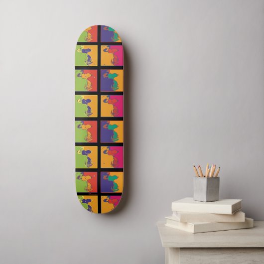 Erdnüsse | Moderner Pop Art Snoopy Skateboard (Wandkunst)