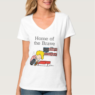 Erdnüsse   Patriotic Schroeder & Sein Piano T-Shirt