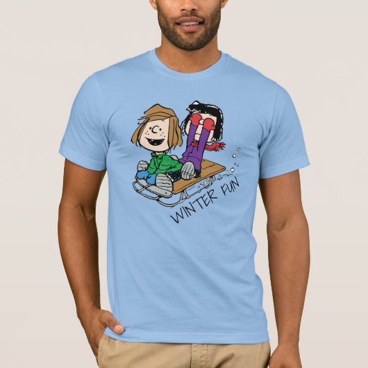 Erdnüsse | Peppermint Patty & Marcie Sled Riding T-Shirt (Vorderseite)