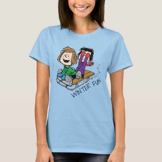 Erdnüsse | Peppermint Patty & Marcie Sled Riding T-Shirt (Vorderseite)