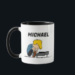 Erdnüsse | Schroeder | Name hinzufügen Tasse<br><div class="desc">Schröder Liebe vor allem von Ludwig van Beethoven klassische Musik und teilt oft sein Talent. Karo in diesem niedlichen Peanuts-Design mit Schröder beim Spielzeugpiano.</div>