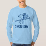 Erdnüsse | Skitour Snoopy T-Shirt<br><div class="desc">Karo dieses lustige Design von Peanuts mit Snoopy.</div>