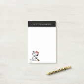 Erdnüsse | Snoopie im Bat Post-it Klebezettel (Auf Schreibtisch)