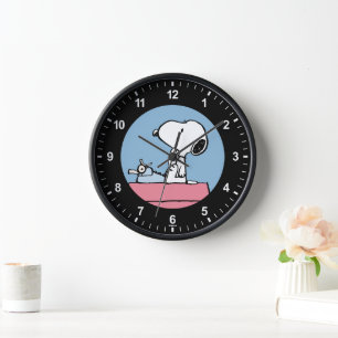 Erdnüsse   Snoopy an der Schreibmaschine Uhr