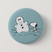Erdnüsse | Snoopy baut einen Schneemann Button (Vorderseite)