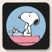 Erdnüsse | Snoopy bei der Schreibmaschine Getränkeuntersetzer (Vorderseite)