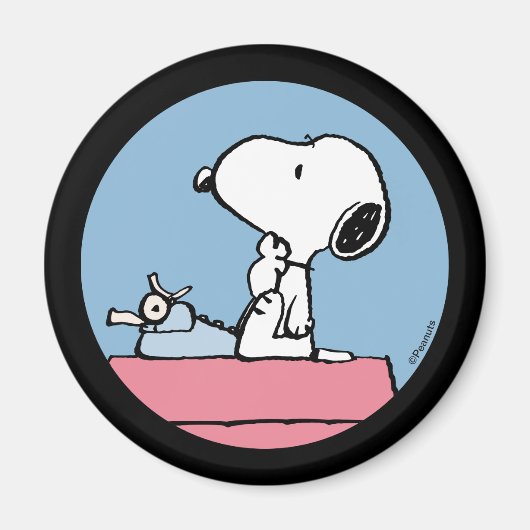 Erdnüsse | Snoopy bei der Schreibmaschine Magnet (Vorne)