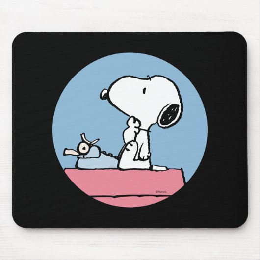 Erdnüsse | Snoopy bei der Schreibmaschine Mousepad (Vorne)