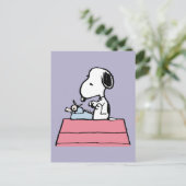 Erdnüsse | Snoopy bei der Schreibmaschine Postkarte (Stehend Vorderseite)