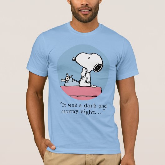 Erdnüsse | Snoopy bei der Schreibmaschine T-Shirt (Vorderseite)