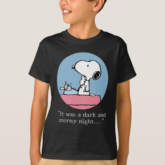 Erdnüsse | Snoopy bei der Schreibmaschine T-Shirt (Vorderseite)