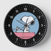 Erdnüsse | Snoopy bei der Schreibmaschine Uhr (Vorderseite)