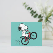 Erdnüsse | Snoopy Bicycle Wheelie Postkarte (Stehend Vorderseite)