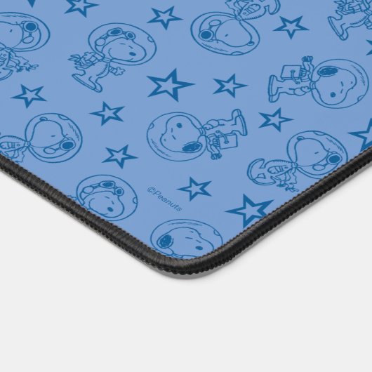 Erdnüsse | Snoopy Blue Space Astronaut Muster Schreibtischunterlage (Ecke)