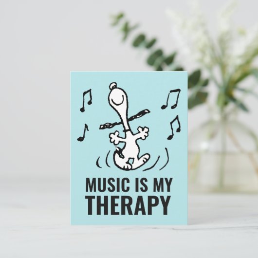 Erdnüsse | Snoopy Dancing Postkarte (Stehend Vorderseite)