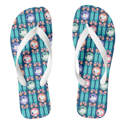 Erdnüsse | Snoopy Dark Blue Deko Dreams Pattern Badesandalen (Fußbett)