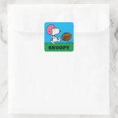 Erdnüsse | Snoopy Football Kicker Quadratischer Aufkleber (Tasche)