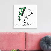 Erdnüsse | Snoopy Green Snow Cap Leinwanddruck (Insitu (Wohnzimmer))