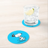 Erdnüsse | Snoopy Happy Dance Runder Pappuntersetzer (Vor Ort)