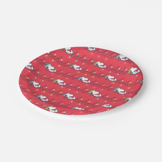 Erdnüsse | Snoopy Holiday Ho Ho Holiday Pattern Pappteller (Schrägansicht)