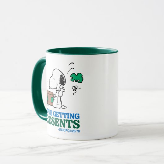 Erdnüsse | Snoopy I Liebe Anbringen von Geschenken Tasse (Vorderseite Links)